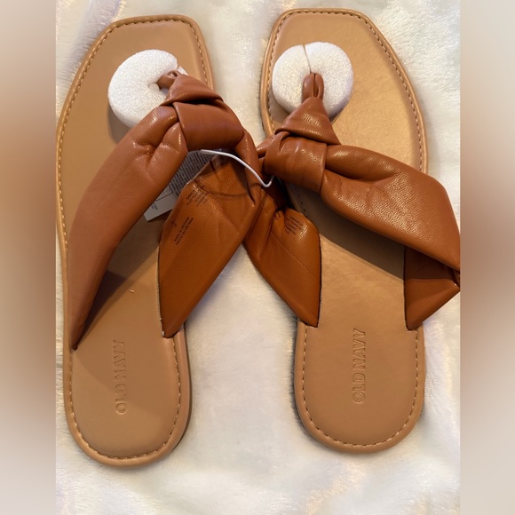 Shoes - Old Navy Brown Leather Women's Sandals